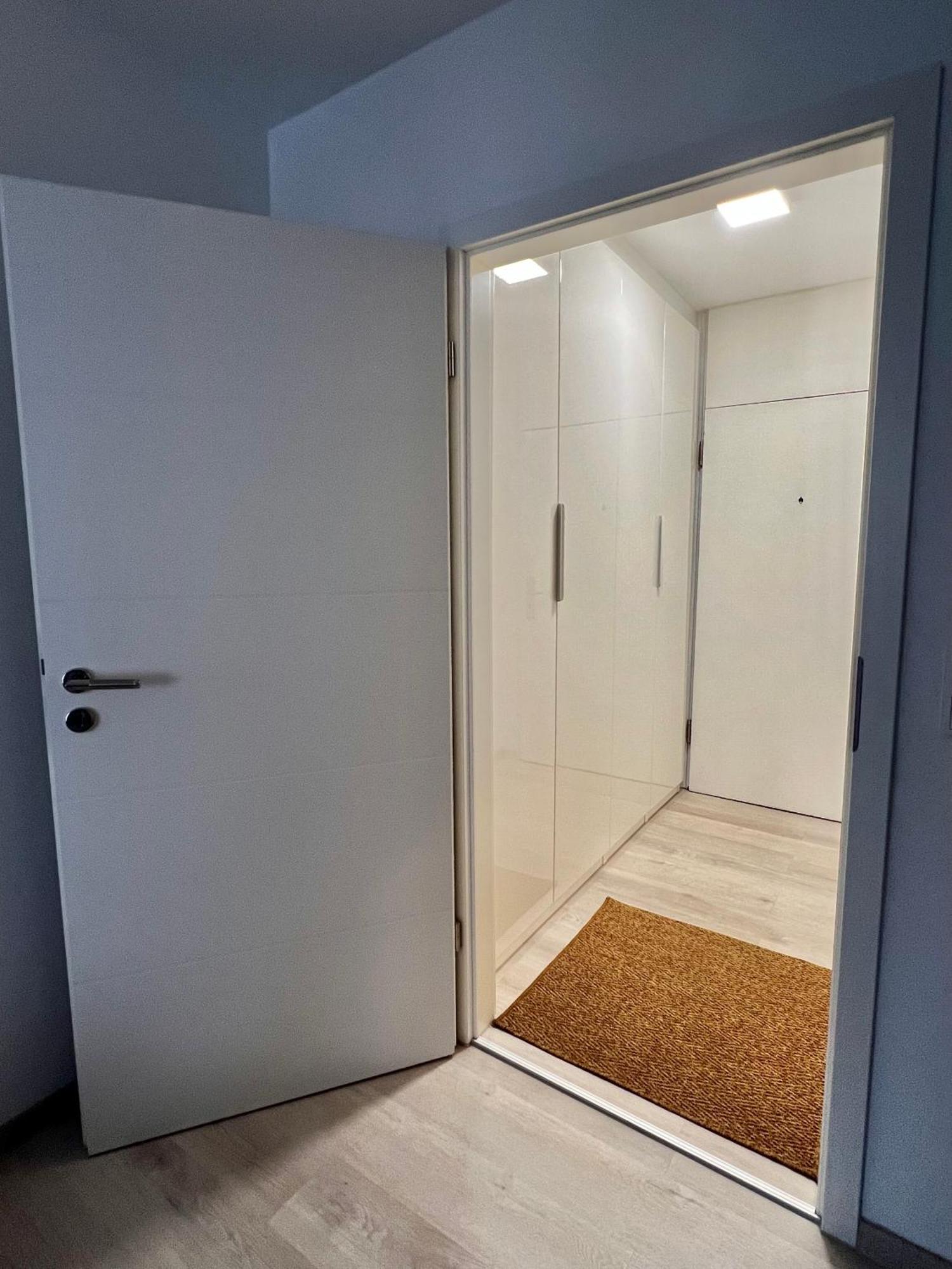 Lilis Apartment Mit Balkon Аугсбург Екстериор снимка